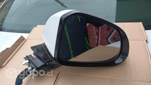 Espejo derecho Hyundai santa fe 2019-2022