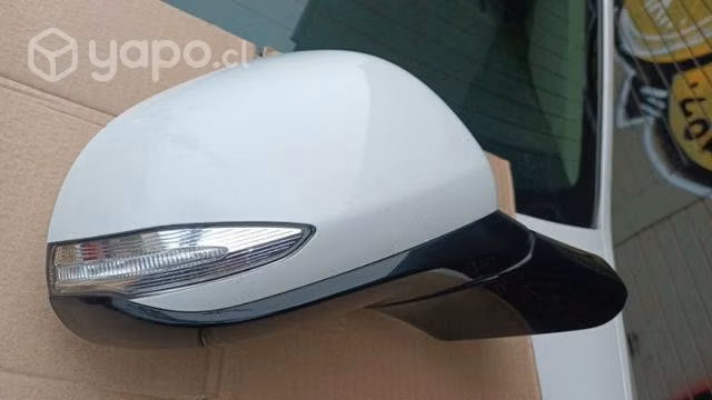 Espejo derecho Hyundai santa fe 2019-2022