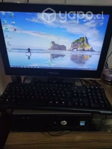 computador de escritorio conversable