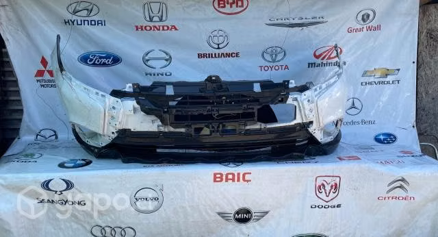 Parachoque Mitsubishi Outlander 16-20 Delantero