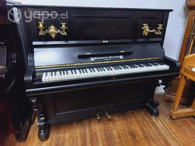 Piano Vertical Europeo
