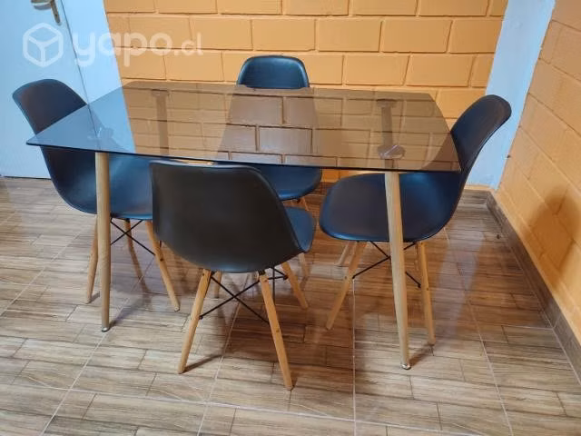 Comedor vintage impecable