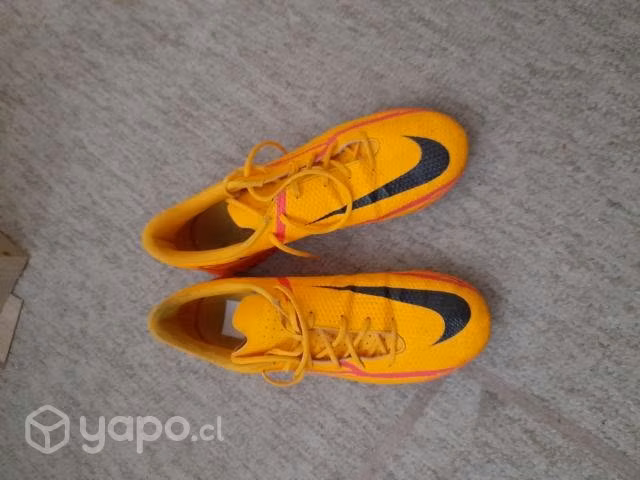 Zapatos de futbolito nike