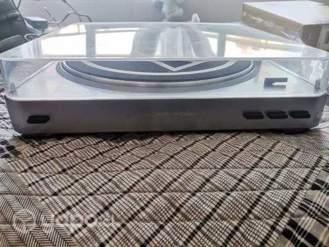 Tocadiscos Audio-Technica LP60
