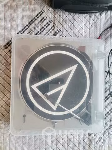 Tocadiscos Audio-Technica LP60