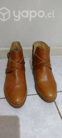 Botines de cuero Apology nuevos N40