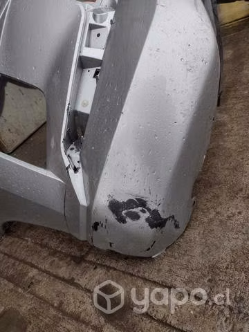 Parachoque del Mitsubishi l - Imagen 3