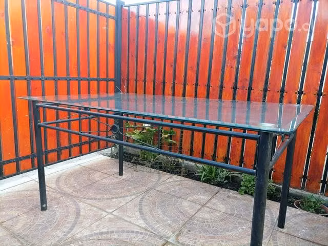 Mesa de comedor o terraza