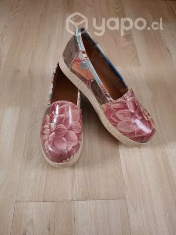 Zapatos de cuero artesanales
