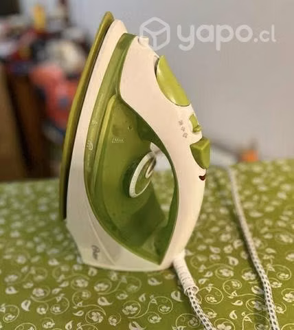 Plancha Oster + tabla de planchar - Imagen 3