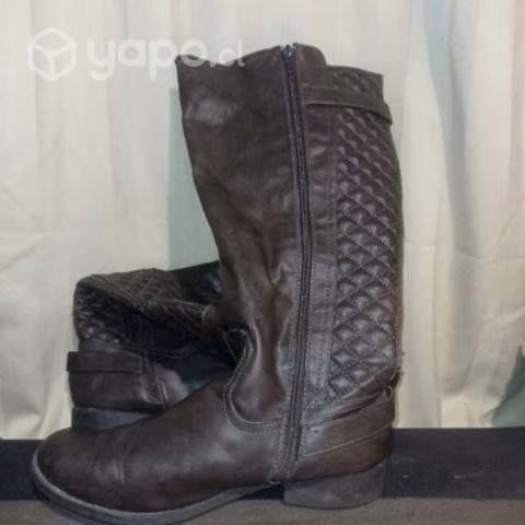 Botas con detalle - Imagen 2