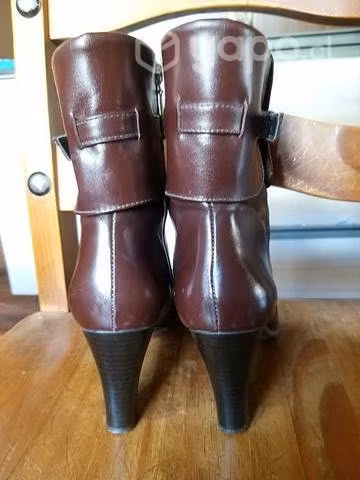Botines de Cuero Caprice - Imagen 4