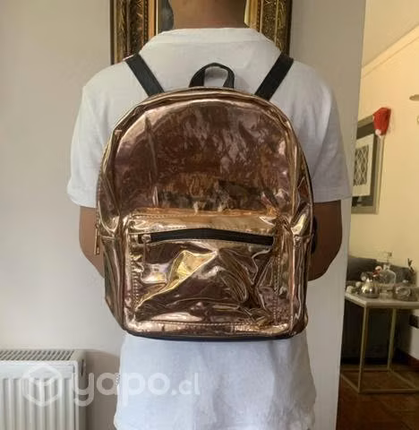 Mochila dorada - Imagen 4