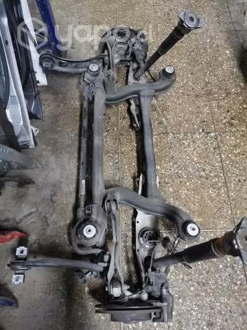 Yugo trasero mercedes gla220 2020