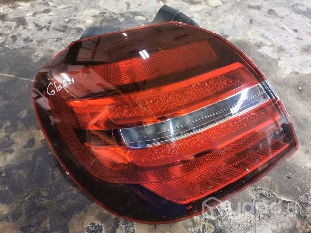 Foco trasero izquierdo mercedes gla200 2020