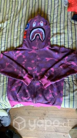 Bape morado