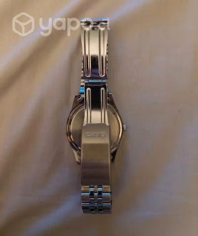 Reloj CASIO correa metálica