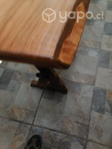 Mesón exterior mañío y pino oregón pata tipo z