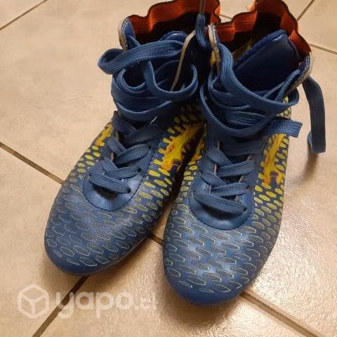 Zapatos de Futbol con caña