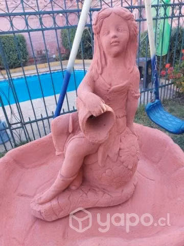 Fuente o pileta de agua