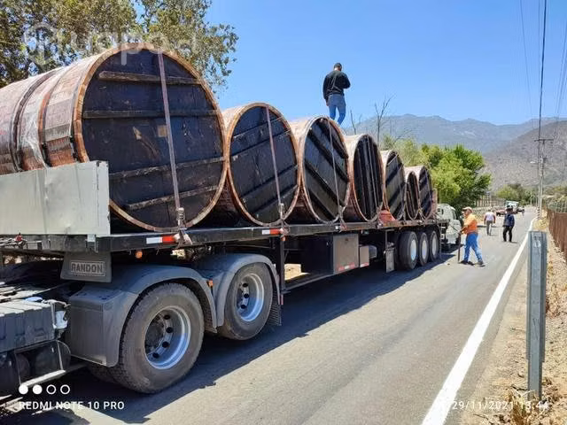Tinajas de Madera Ciprés entregas a todo Chile