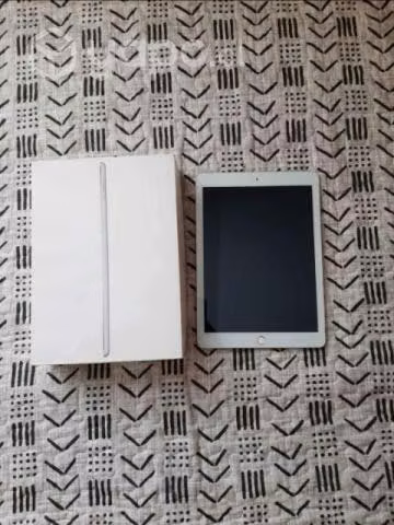 Ipad 6generación 9.7" con Detalle