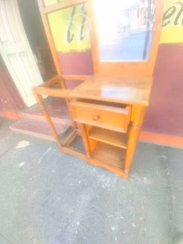 Veladores y antigüedades