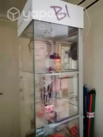 Vitrina: peluqueria,negocio,etc, excelente estado - Imagen 3