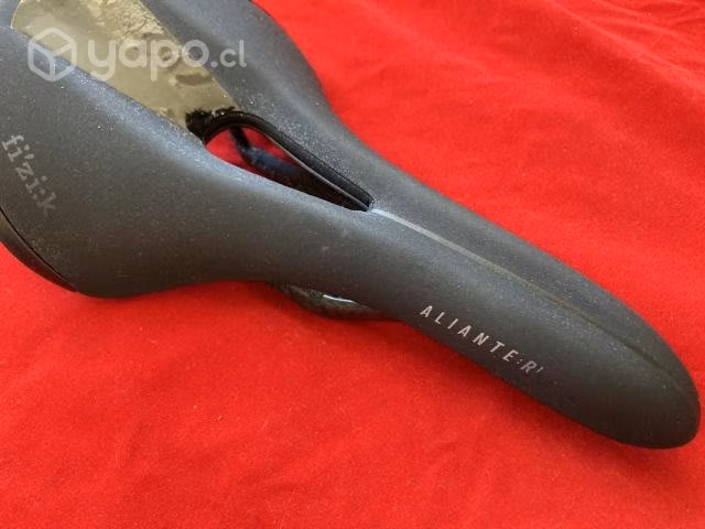 Sillín Fizik Aliante R1 Open Carbon Braided
