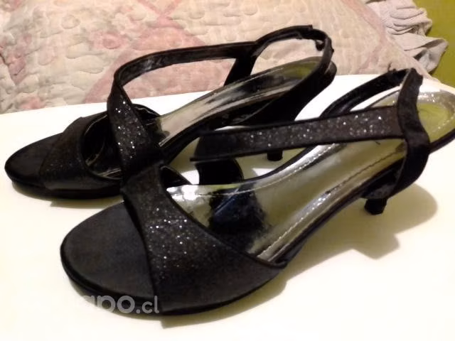Tacones bajos ,marca Zibel - Imagen 2