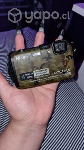Nikon Aw100 Coolpix Waterproof