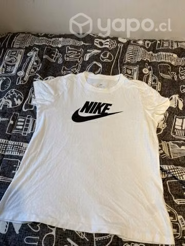 Polera Nike, talla S unisex