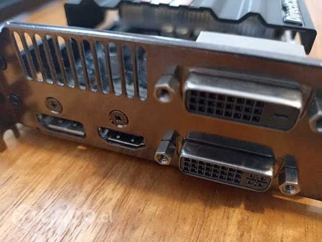 Asus HD 7850 DirectCUII 2GB - Imagen 3