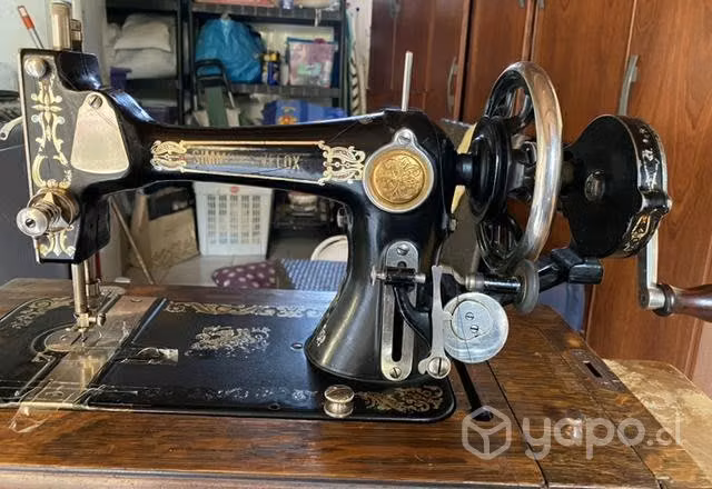 Maquina de coser MARVEL (antigüedad)