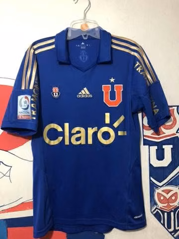 Camiseta u de chile 2014
