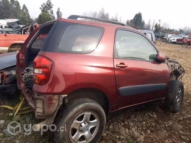 Puerta delantera derecha Toyota rav 4 2004
