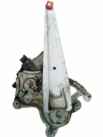 Cremallera alza vidrio trase. rh toyota hilux 8/11