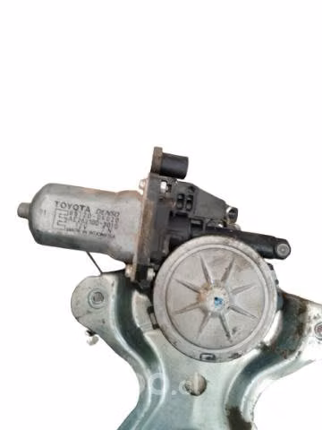 Cremallera alza vidrio trase. rh toyota hilux 8/11