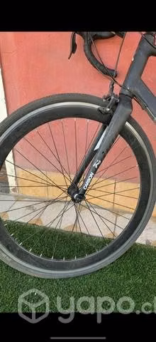 Bicicleta ruta BTWIN