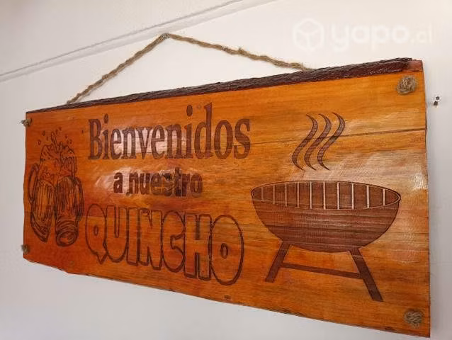 Tenemos bello letrero en madera rústica