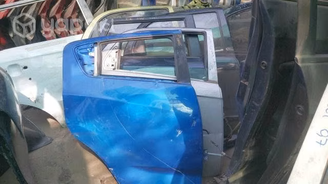 Puerta trasera derecha chevrolet spark gt original