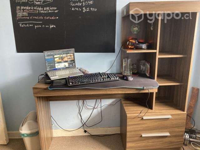 Escritorio de madera - Imagen 3