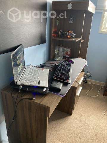 Escritorio de madera - Imagen 4