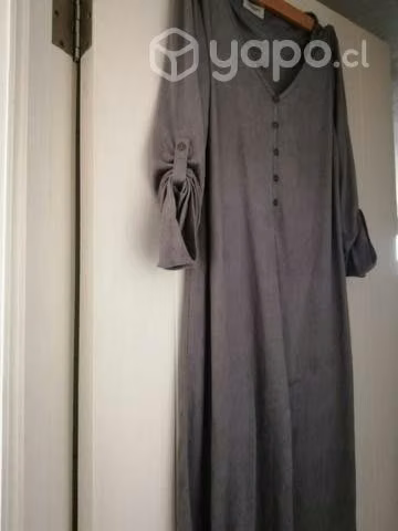 Vestido Gris marca Magnolia, tipo terciopelo - Imagen 2