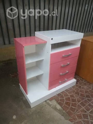 Cómoda niña