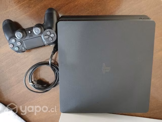 PS4 slim 1 TB