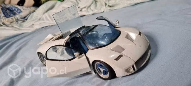 Autos a Escala 1/18 y 1/24