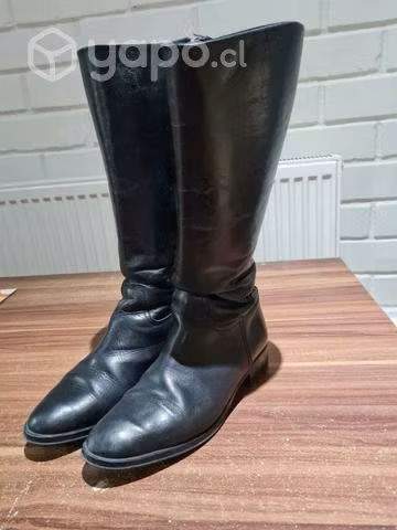 Botas negras