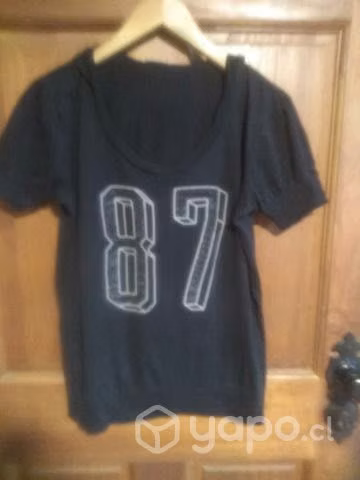 Poleras perfectas condiciones - Imagen 2