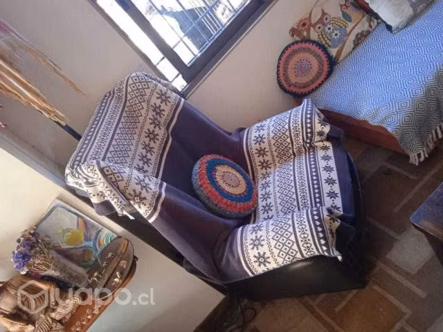 Elegante e imponente sofa antiguo - Imagen 2